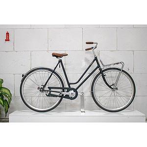 Road Matt Black – Classic ladies city bike single-speed with dynamo lights – Regular framesize