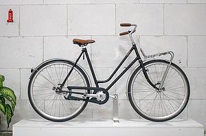 Road Matt Black – Classic ladies city bike single-speed with dynamo lights – Regular framesize